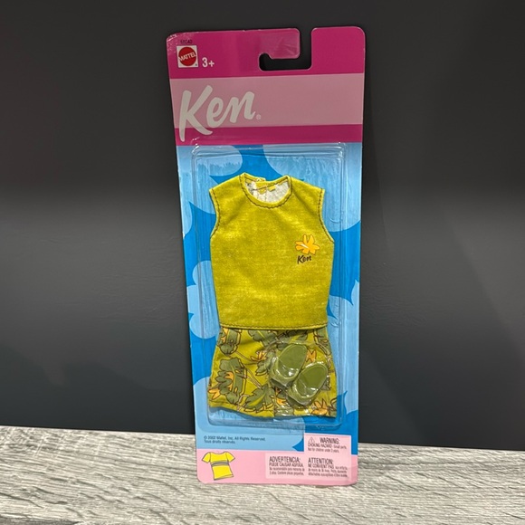 Barbie | NEW: Ken Fashion Avenue: Green Beach Outfit - Collectible Doll Clothes - Picture 1 of 8